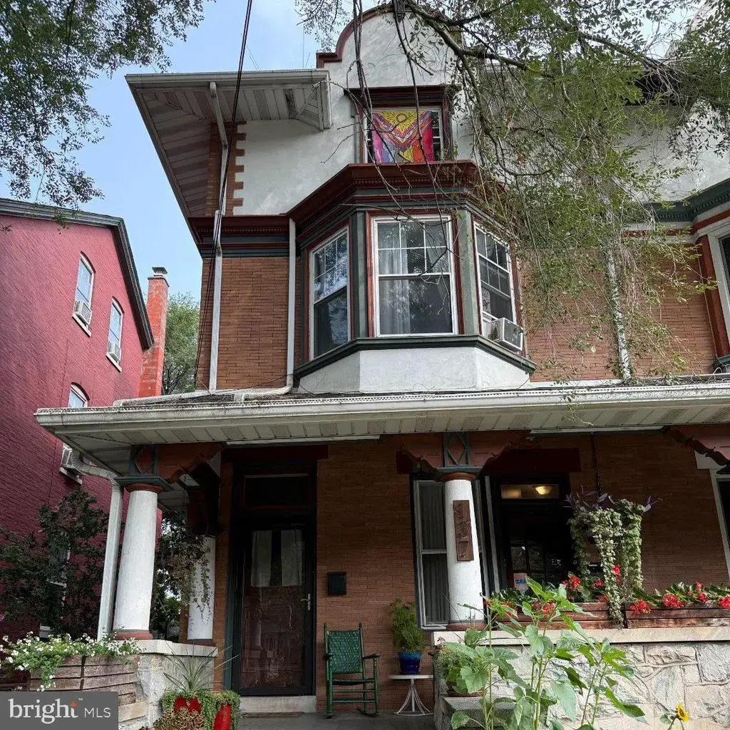 137 E Clay St, LANCASTER