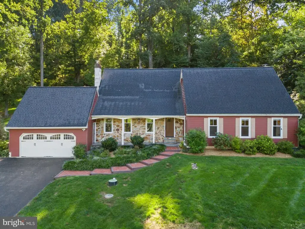 1975 Horseshoe Trl, CHESTER SPRINGS