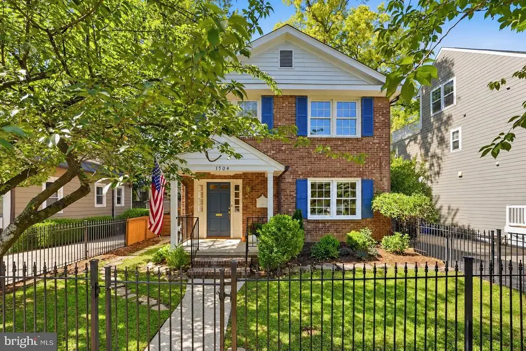 1504 N Highland St, ARLINGTON