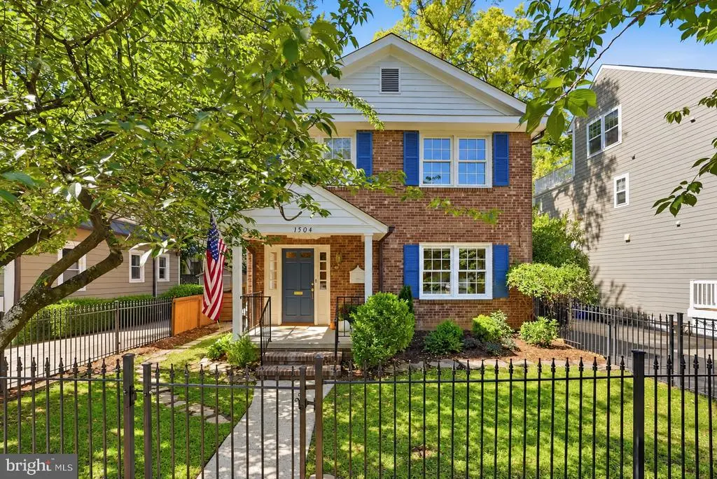 1504 N Highland St, ARLINGTON