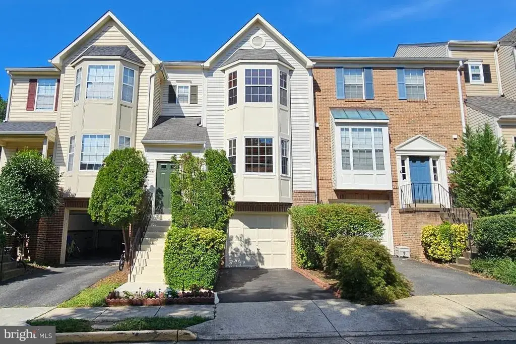 6888 Kerrywood Cir, CENTREVILLE