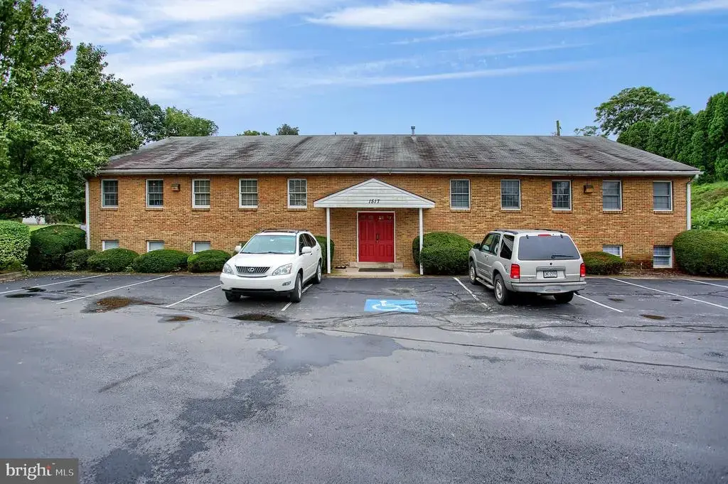1517 Cedar Cliff Dr #105, CAMP HILL