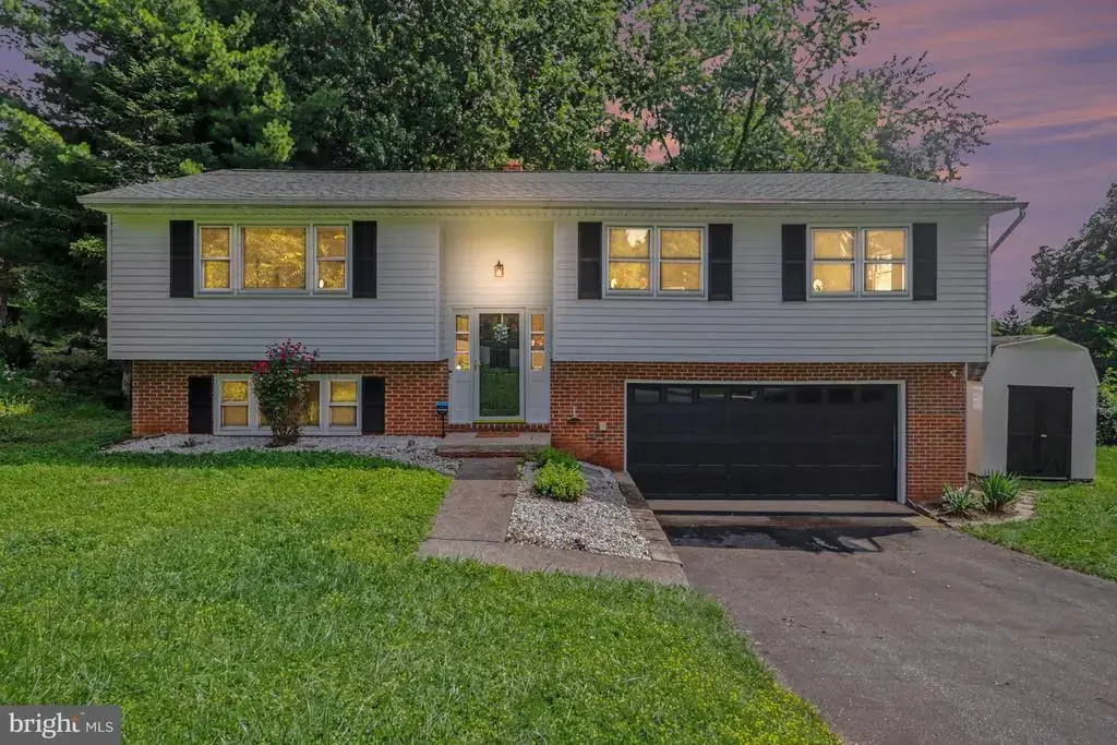 1706 Patricia Ct, MECHANICSBURG