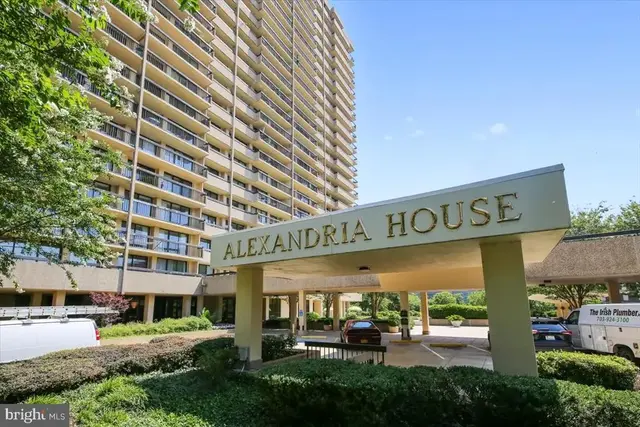 400 Madison St #1804, Alexandria