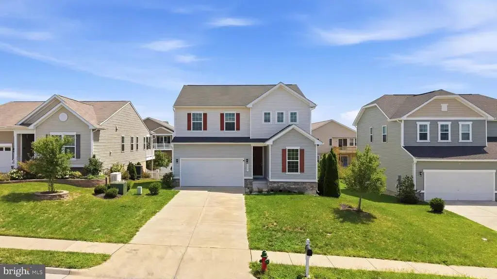 437 Town Run Ln, STEPHENS CITY
