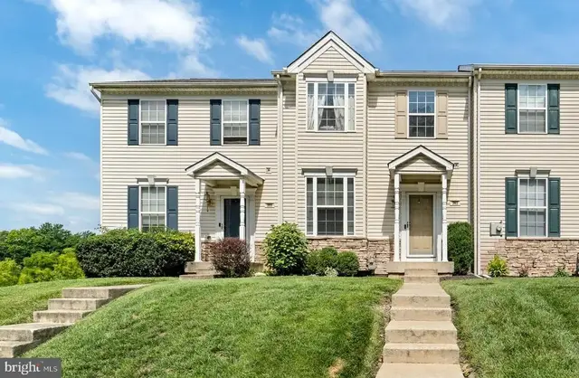 363 Bruaw Dr, York