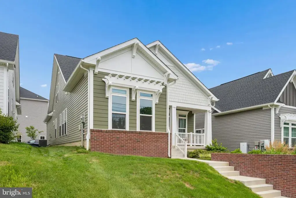 22817 Frederick Rd, CLARKSBURG