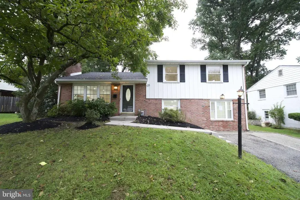 125 W Thompson Ave, SPRINGFIELD