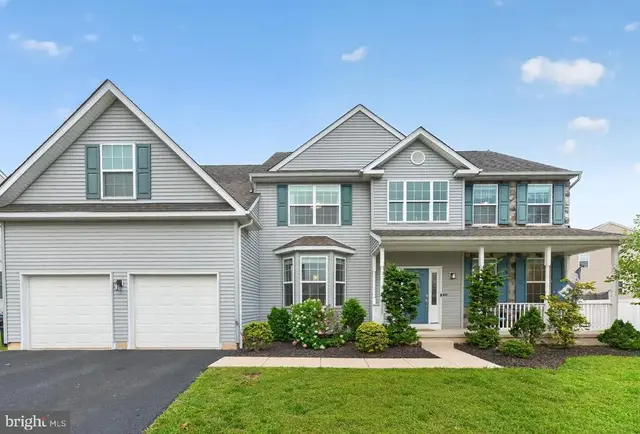 2009 Woodbridge Ln, Pennsburg