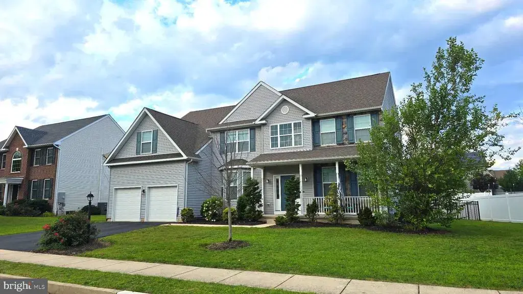 2009 Woodbridge Ln, PENNSBURG