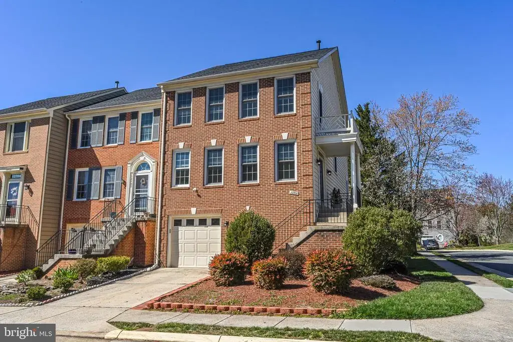 12700 Dogwood Hills Ln, FAIRFAX