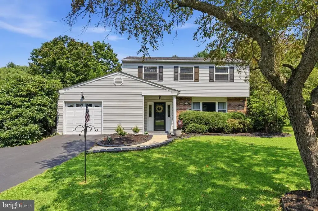 829 Frank Rd, WEST CHESTER