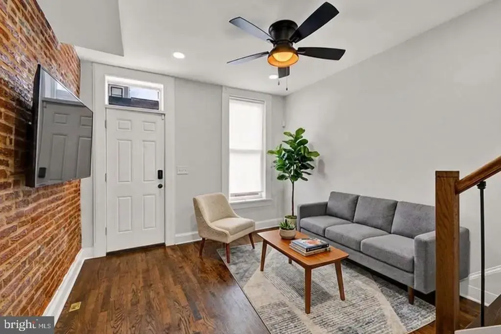 2 W Barney St #1, BALTIMORE
