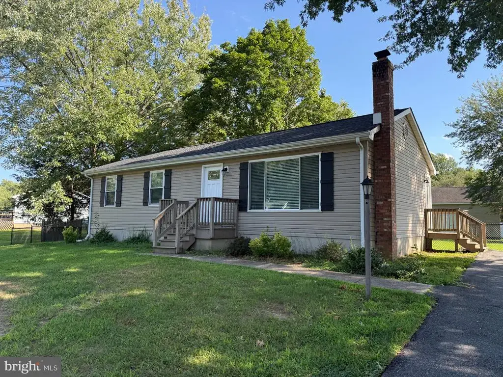 76 Hackberry Dr, FELTON
