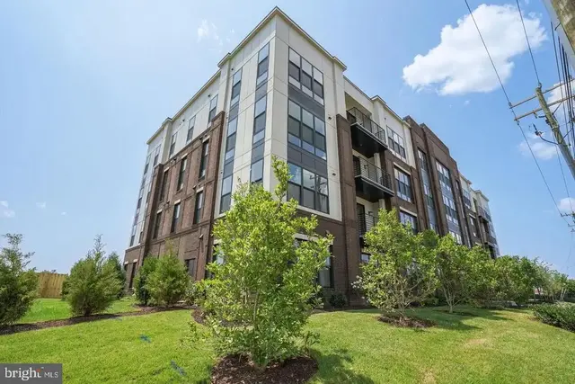 43795 Transit Sq #303, Ashburn