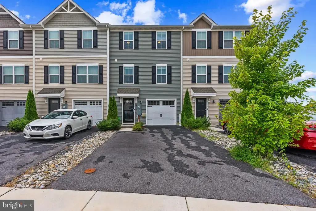 1026 Wickersham Way, MIDDLETOWN