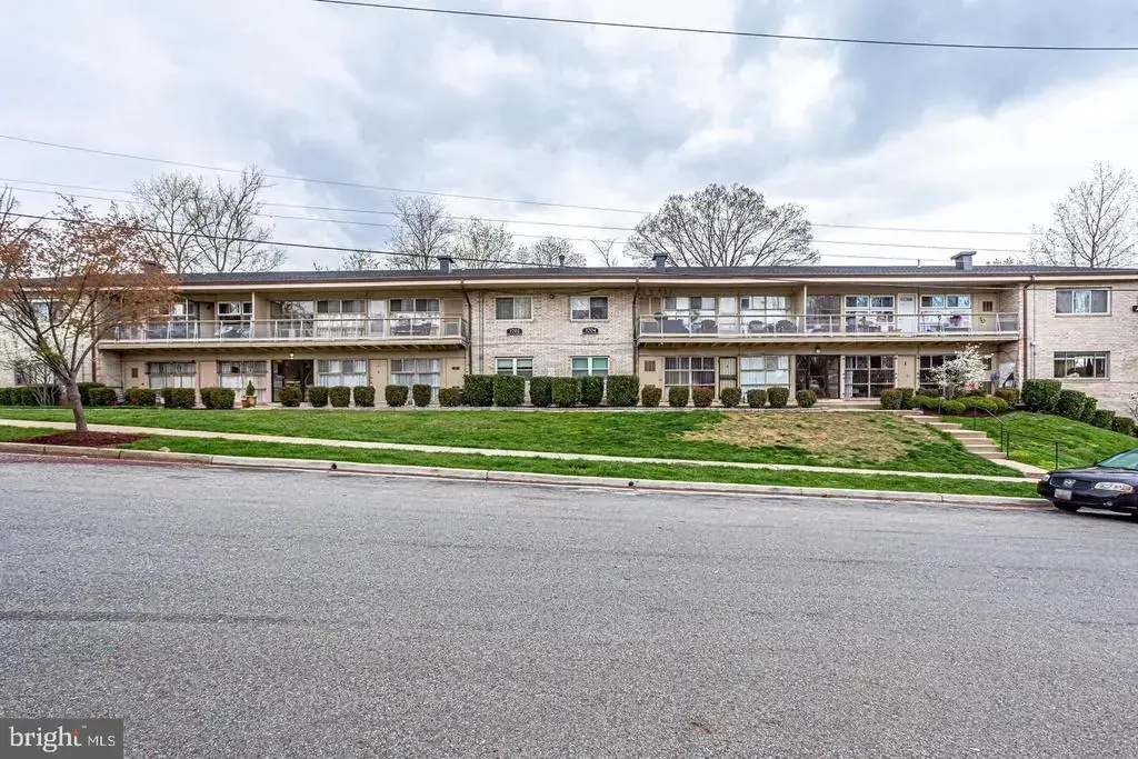 1702 Hannon St #203, HYATTSVILLE