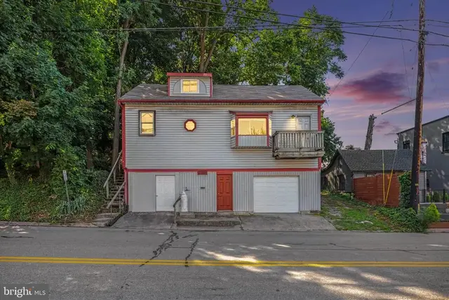 318 Linden St, Columbia