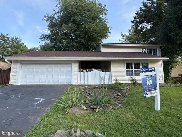 102 Wrightwood Pl, Sterling