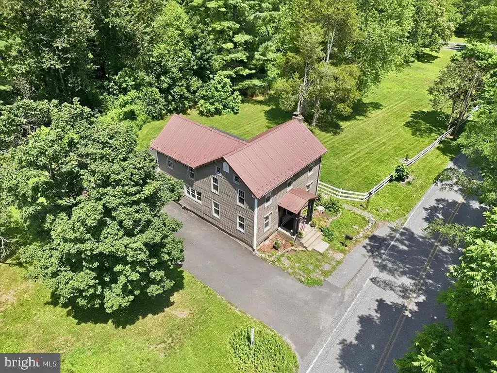 531 Effort Neola Rd, SAYLORSBURG