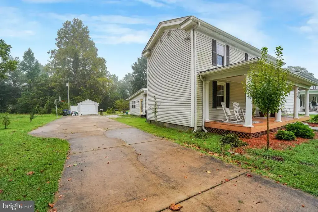 12124 Guinea Dr, WOODFORD