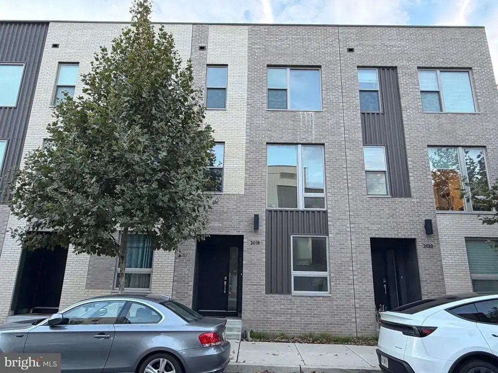 2018 Northbank Pl, PHILADELPHIA