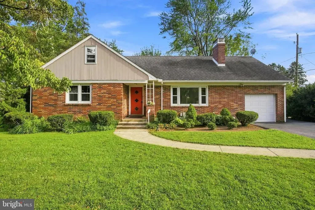 332 Ruth Ridge Dr, LANCASTER