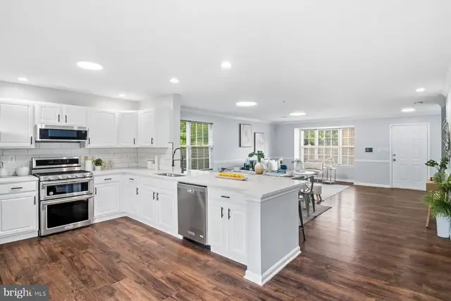 450 Renfro Ct, Glen Burnie