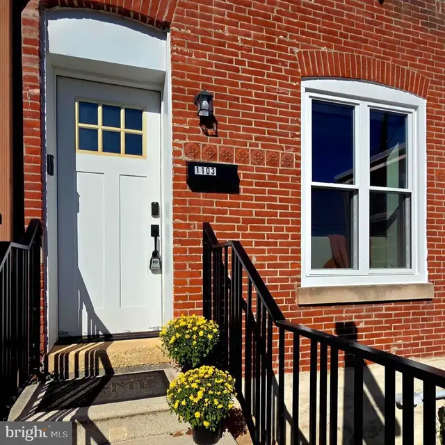 1103 W 6th St, Wilmington