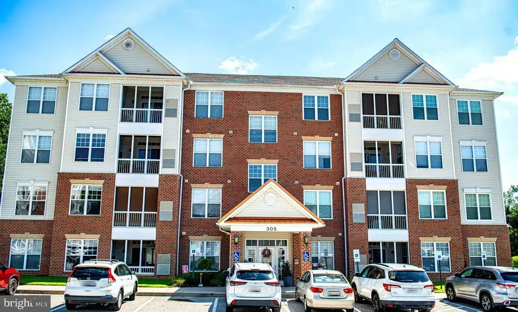 305 Tiree Ct #403, ABINGDON