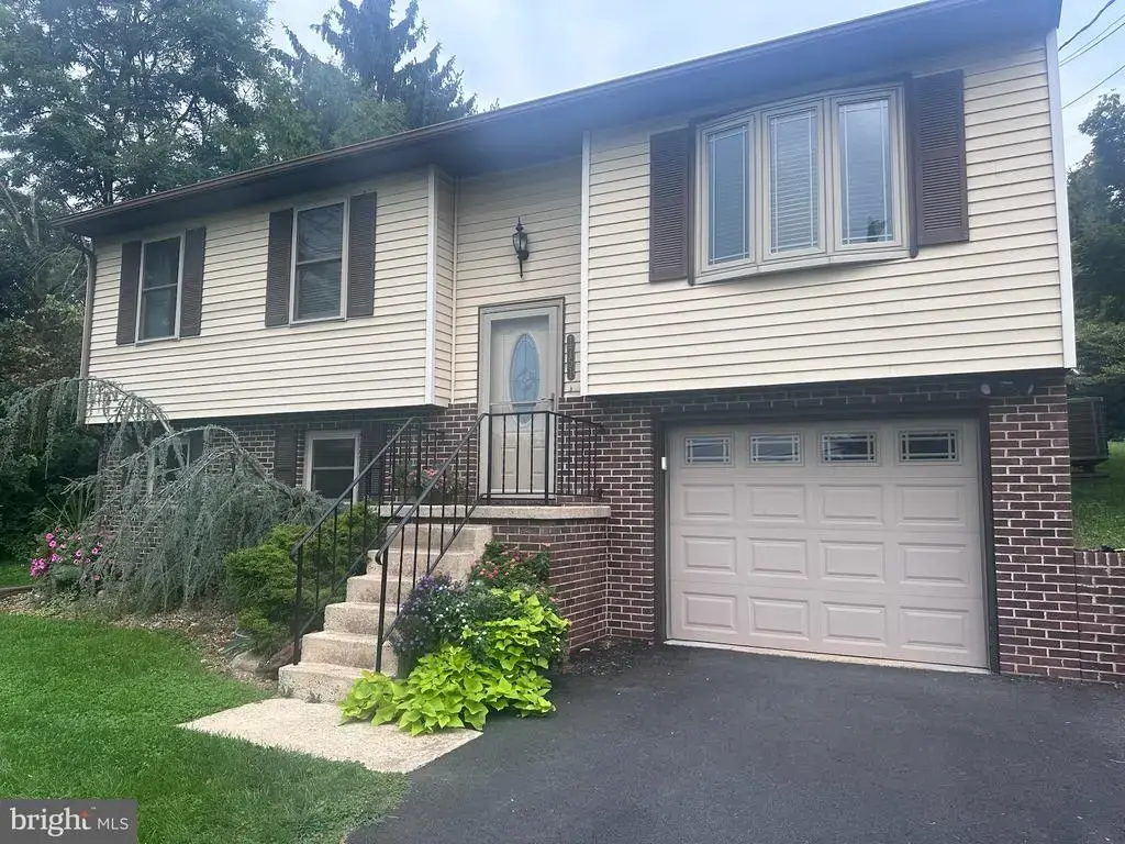 1751 Stonemill Dr, ELIZABETHTOWN