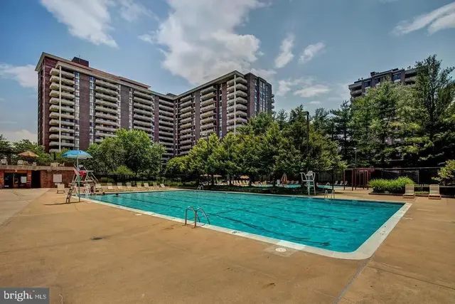 1800 Old Meadow Rd #314, Mclean