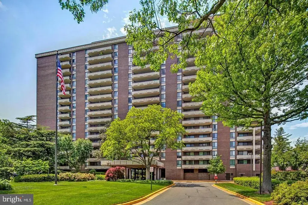 1800 Old Meadow Rd #314, MCLEAN