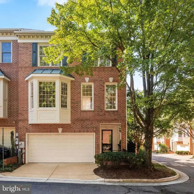 2505 Hunton Pl, Alexandria