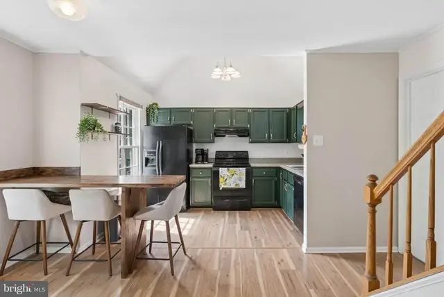 10808 Lake Square, New Market