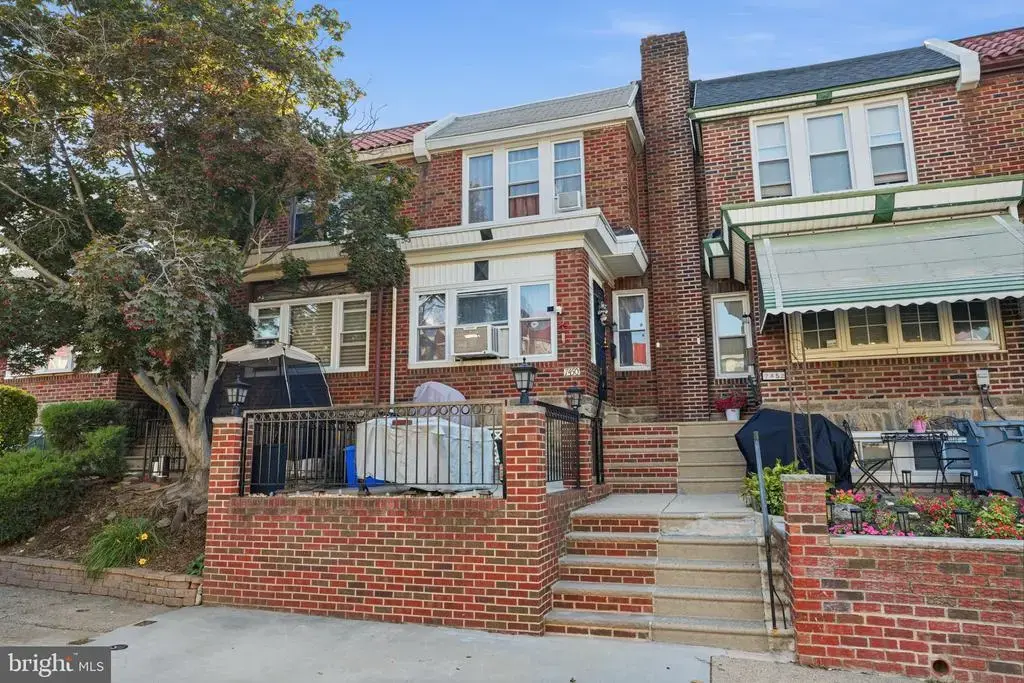 7450 Beverly Rd, PHILADELPHIA