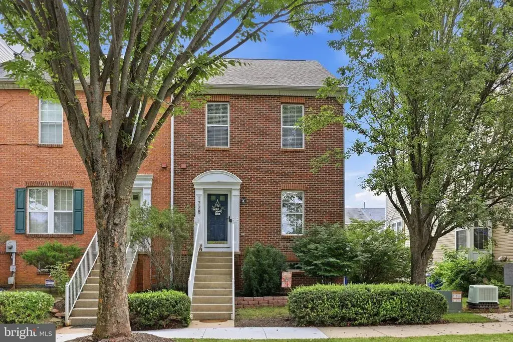 1728 Derrs Sq E, FREDERICK