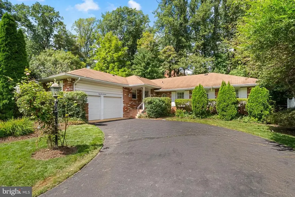 8114 Langbrook Rd, SPRINGFIELD