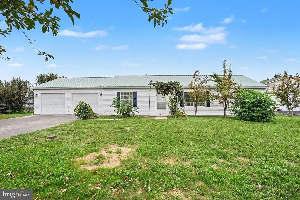 131 Camelot Drive, CHAMBERSBURG