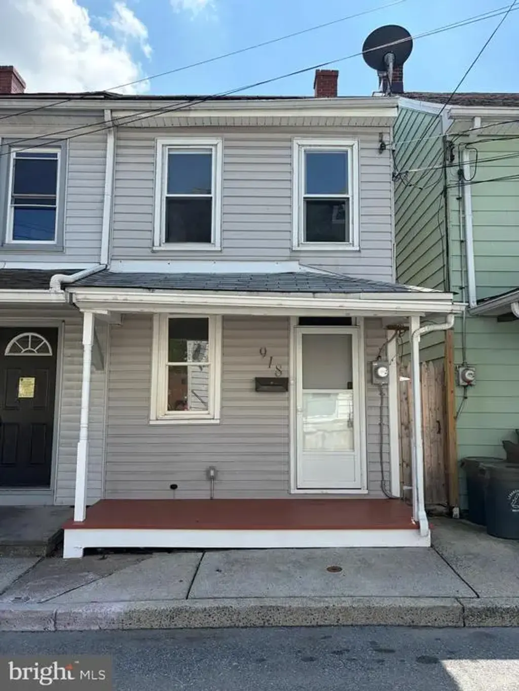 918 Elizabeth St, LEBANON