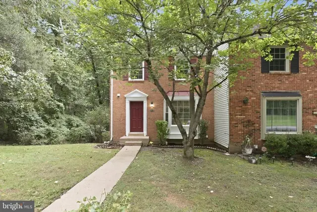 2915 Ellenwood Dr, Fairfax