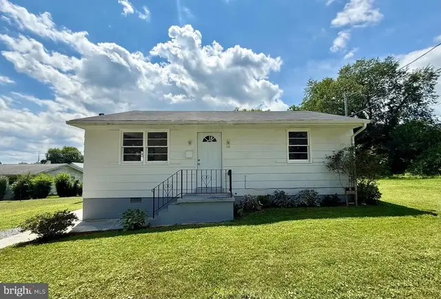 111 Liberty St, Berryville