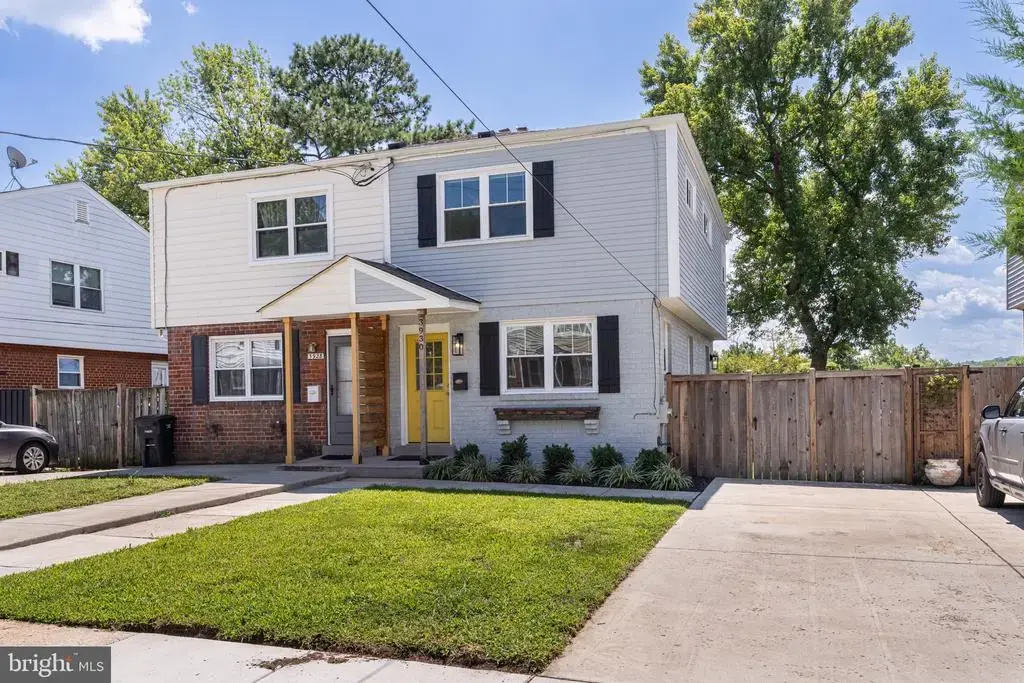 3930 Vermont Ave, ALEXANDRIA