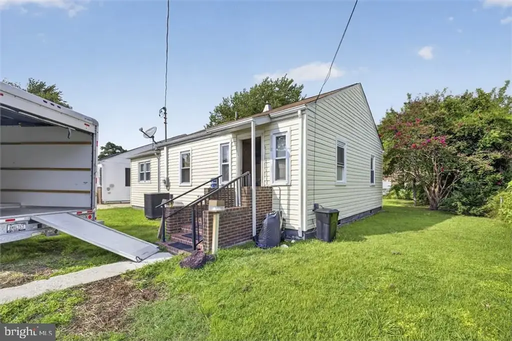 17266 Larimer St, PINEY POINT