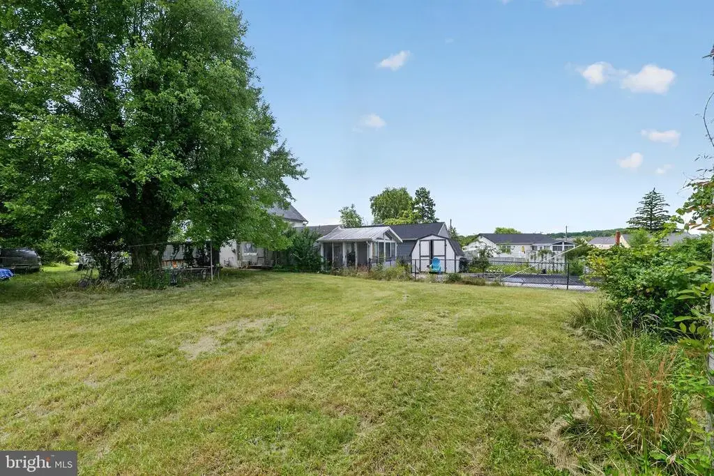 2923 & 2925 N Rolling Rd, WINDSOR MILL