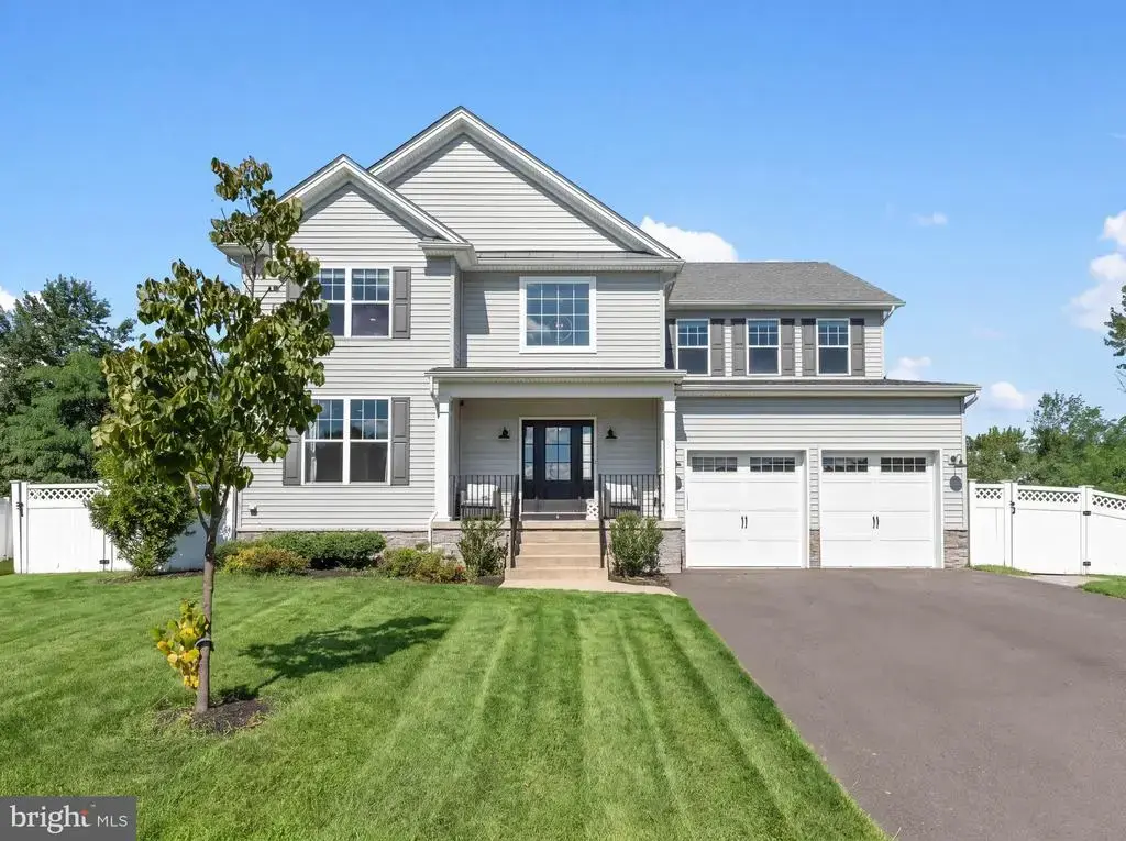 6 Gabriella Ct, HAMILTON