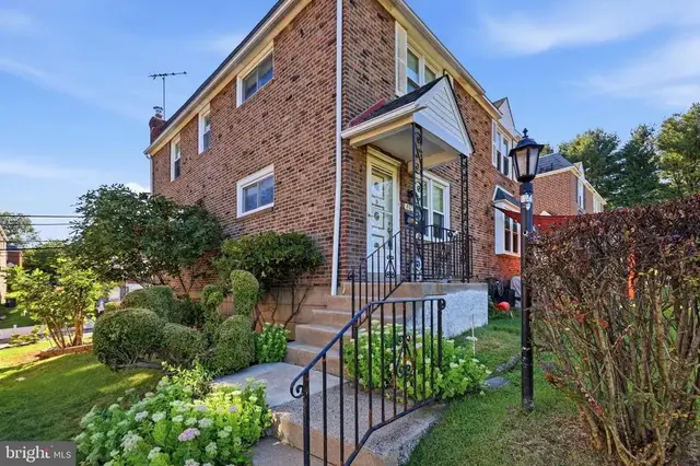 807 Hampshire Rd, Drexel Hill