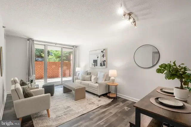 1045 N Utah St #2-106, Arlington