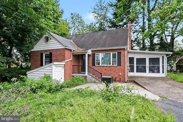 2437 Parkway Blvd, Harrisburg