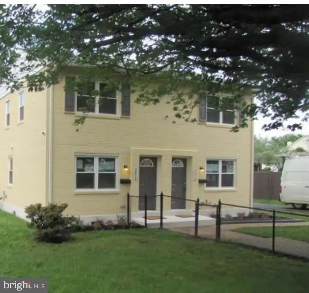 9812 Main St, MANASSAS